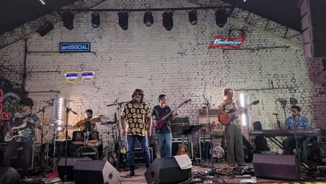 The Kemosabes live at antiSOCIAL, Mumbai