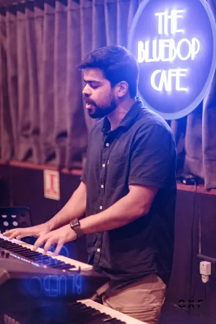 The Kemosabes live at The Bluebop Cafe, Mumbai