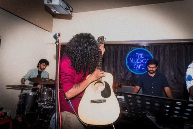 The Kemosabes live at The Bluebop Cafe, Mumbai